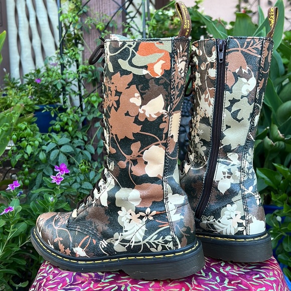 Dr. Martens Cerys Pointed Toe Floral 14 Eye Tall Boots - Picture 12 of 17